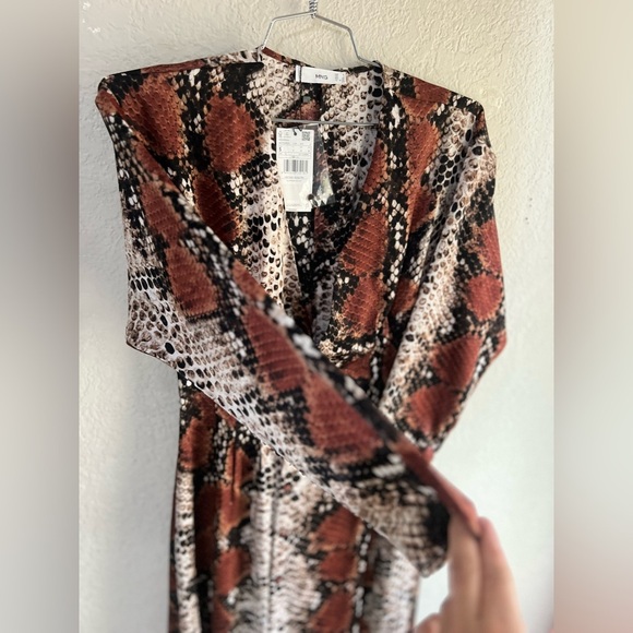 Mango Snake Print Long Sleeve V Neck Button Front Maxi Dress 4 size Small - Picture 12 of 14